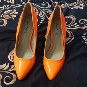 Anne Michelle Heels